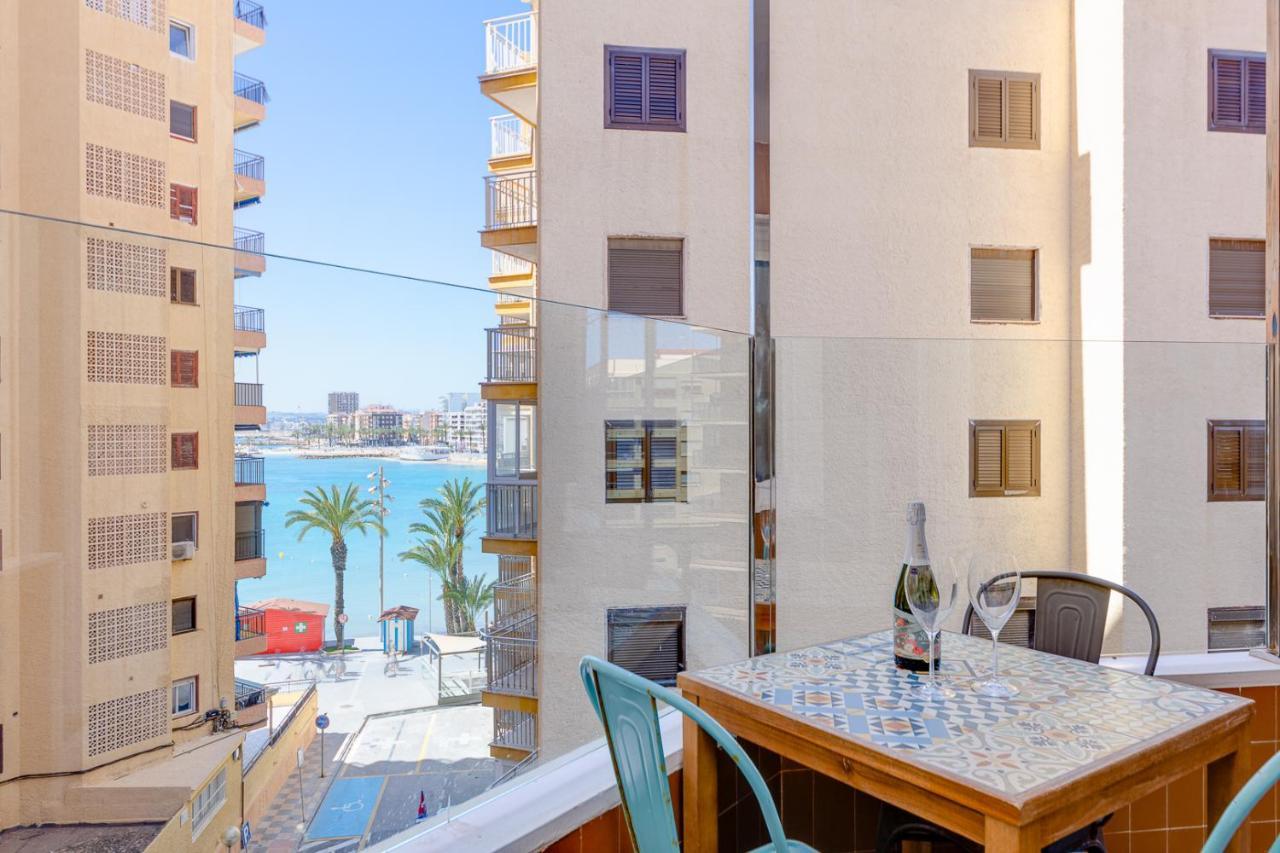 Bergantin Sea View Apartment Torrevieja Bagian luar foto