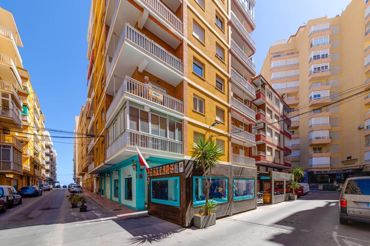 Bergantin Sea View Apartment Torrevieja Bagian luar foto